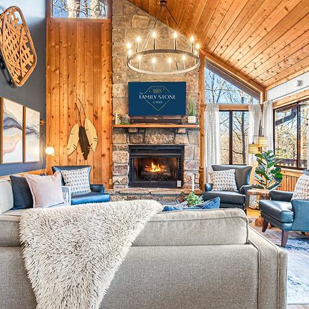 The Family Stone Luxe Cabin Sleeps 12 Hot Tub Dogfriendly Dollywood Pigeon Forge Exterior photo
