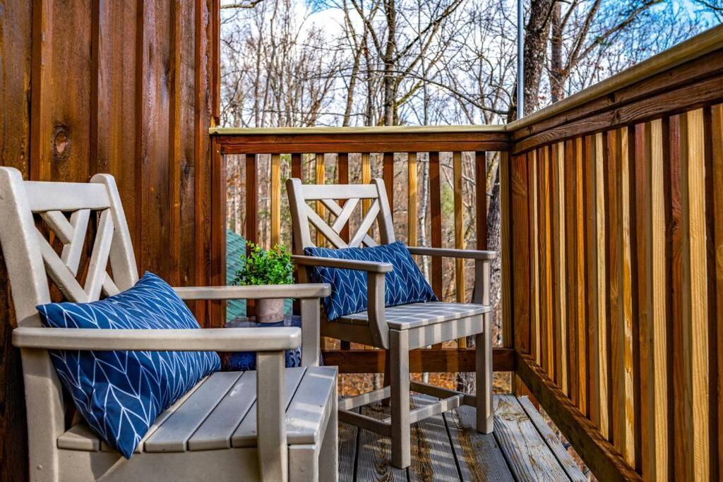 The Family Stone Luxe Cabin Sleeps 12 Hot Tub Dogfriendly Dollywood Pigeon Forge Exterior photo