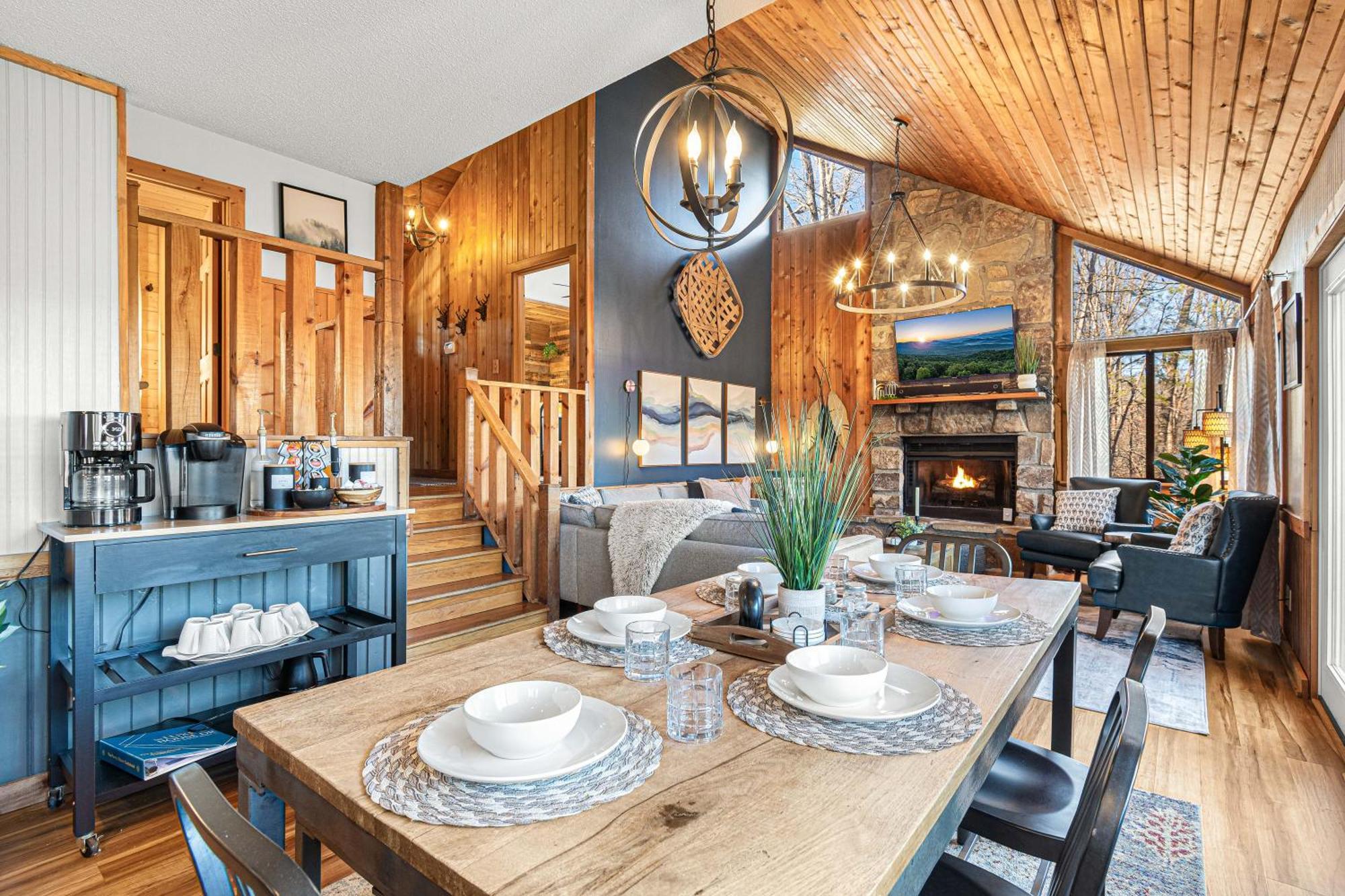 The Family Stone Luxe Cabin Sleeps 12 Hot Tub Dogfriendly Dollywood Pigeon Forge Exterior photo