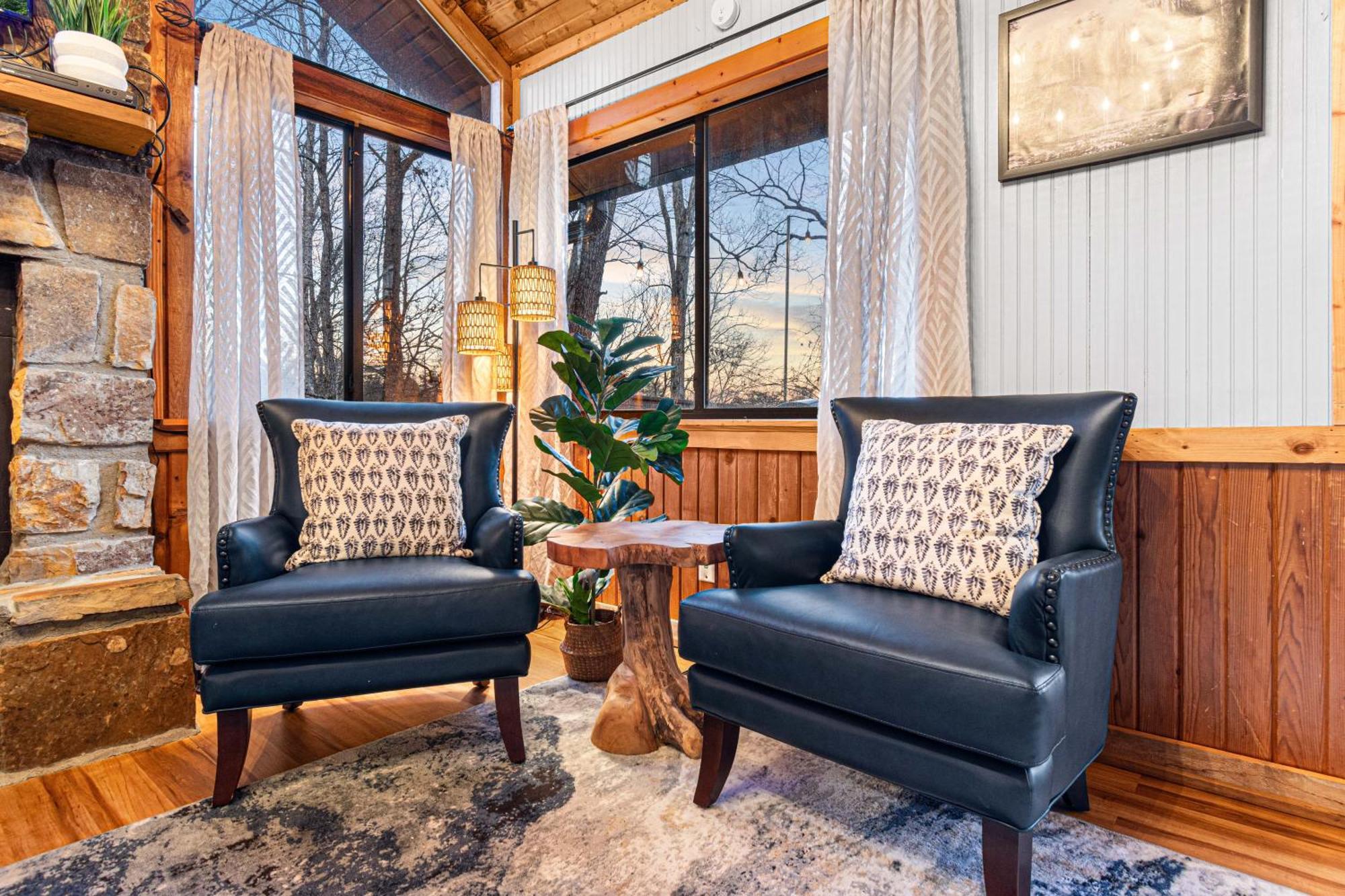 The Family Stone Luxe Cabin Sleeps 12 Hot Tub Dogfriendly Dollywood Pigeon Forge Exterior photo