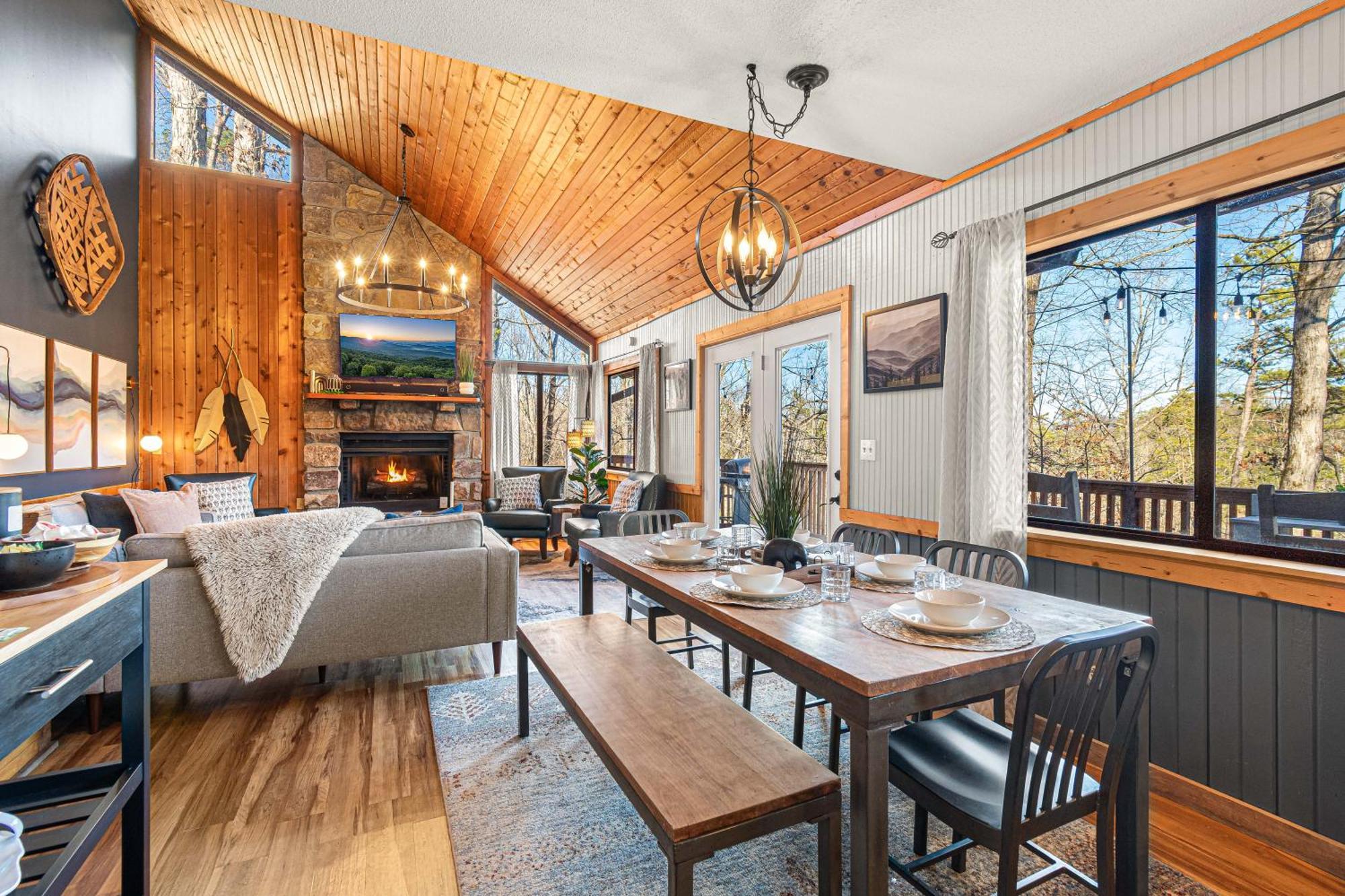 The Family Stone Luxe Cabin Sleeps 12 Hot Tub Dogfriendly Dollywood Pigeon Forge Exterior photo